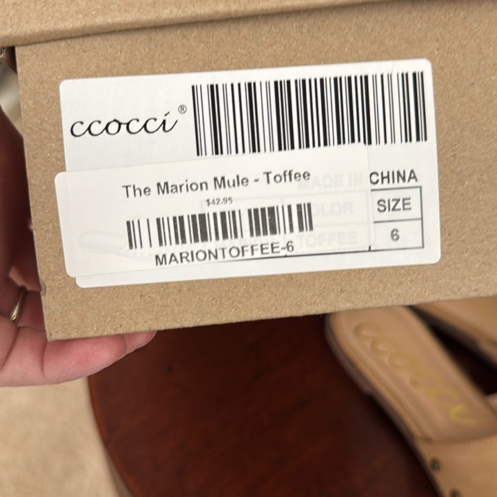 CCOCCI Women's Tan Studded Mules “the Marion Mule” size 6 - Picture 4 of 5